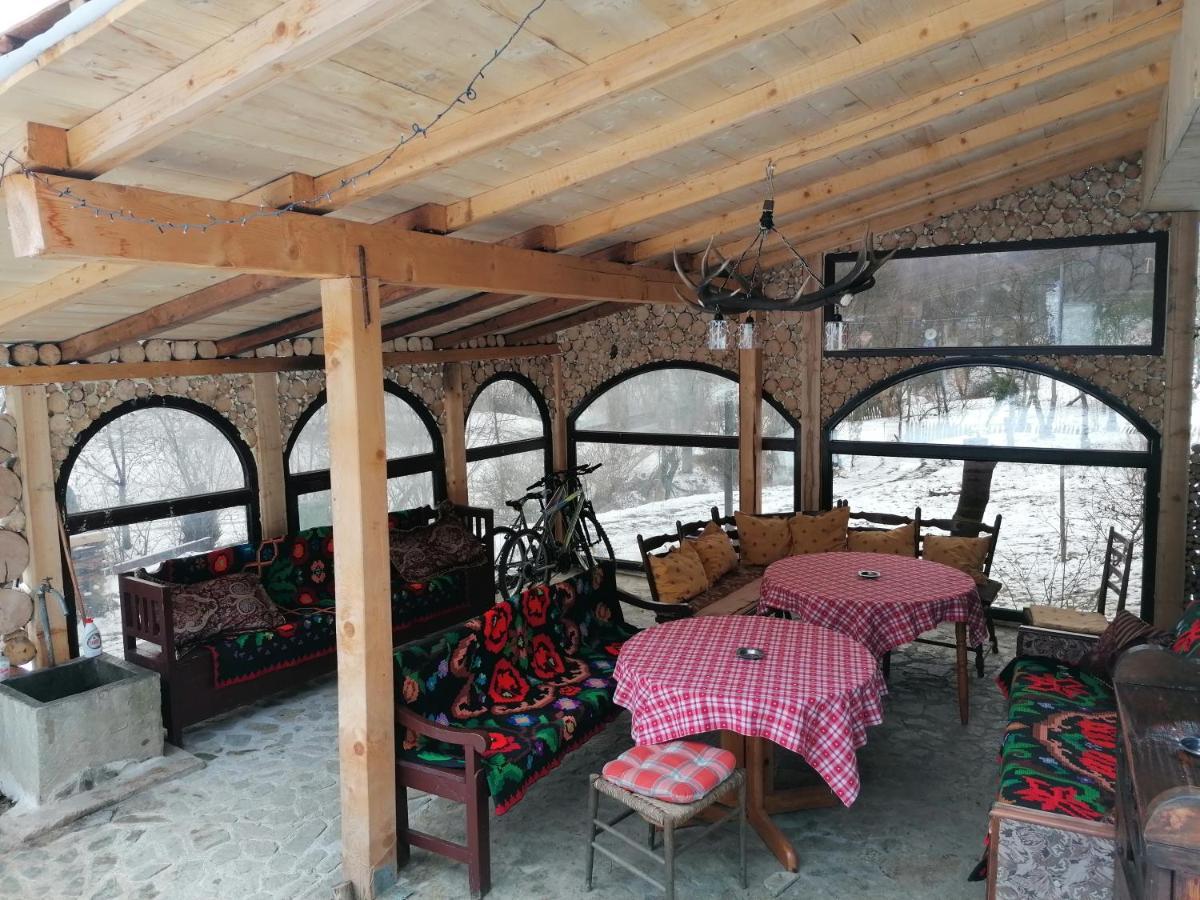 Agropensiune La cascada Sipot Merisor Esterno foto